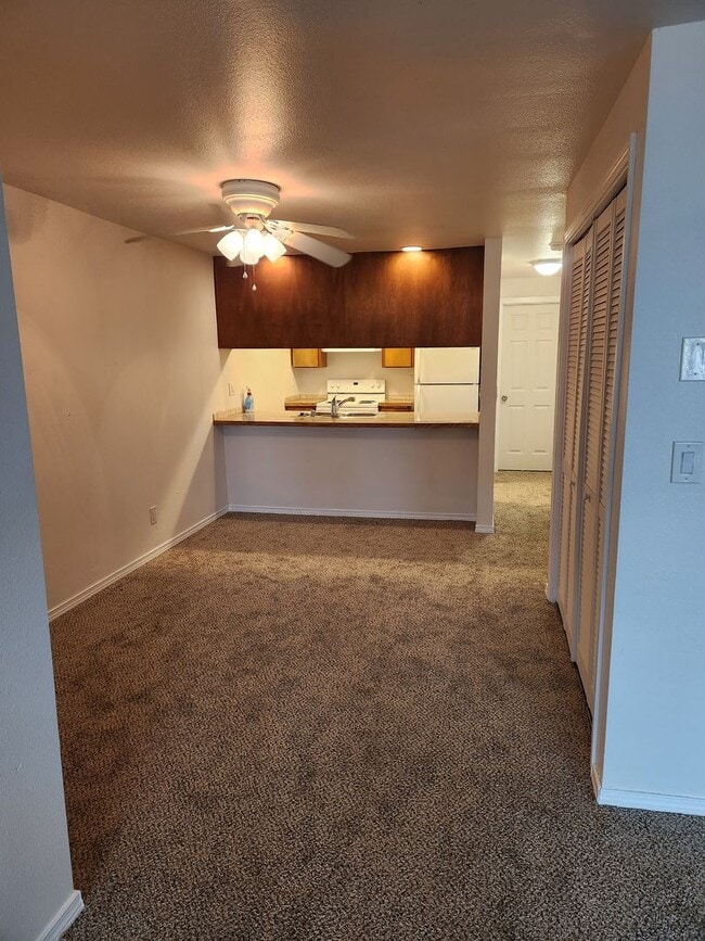 Building Photo - 9717 Danwood Ln NW