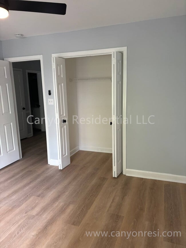 Building Photo - 944 Mar Don Hills Cir