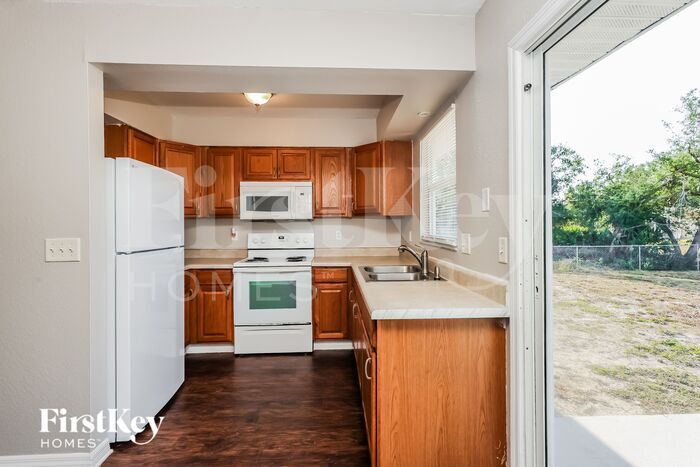Building Photo - 7251 Perennial Rd
