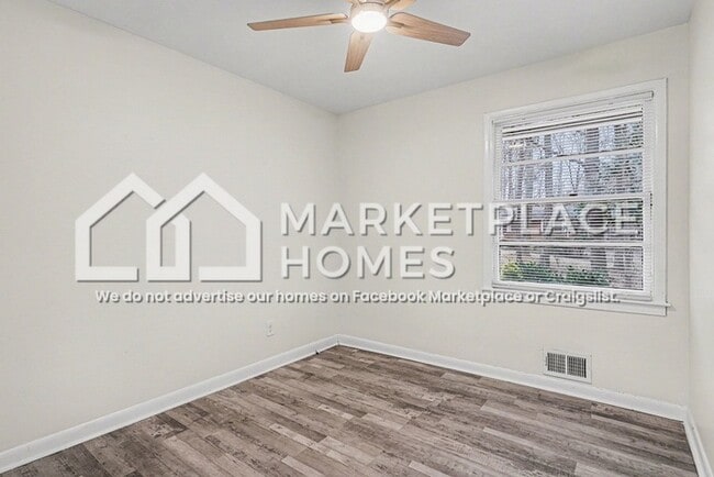 Building Photo - 8246 Collier St SW