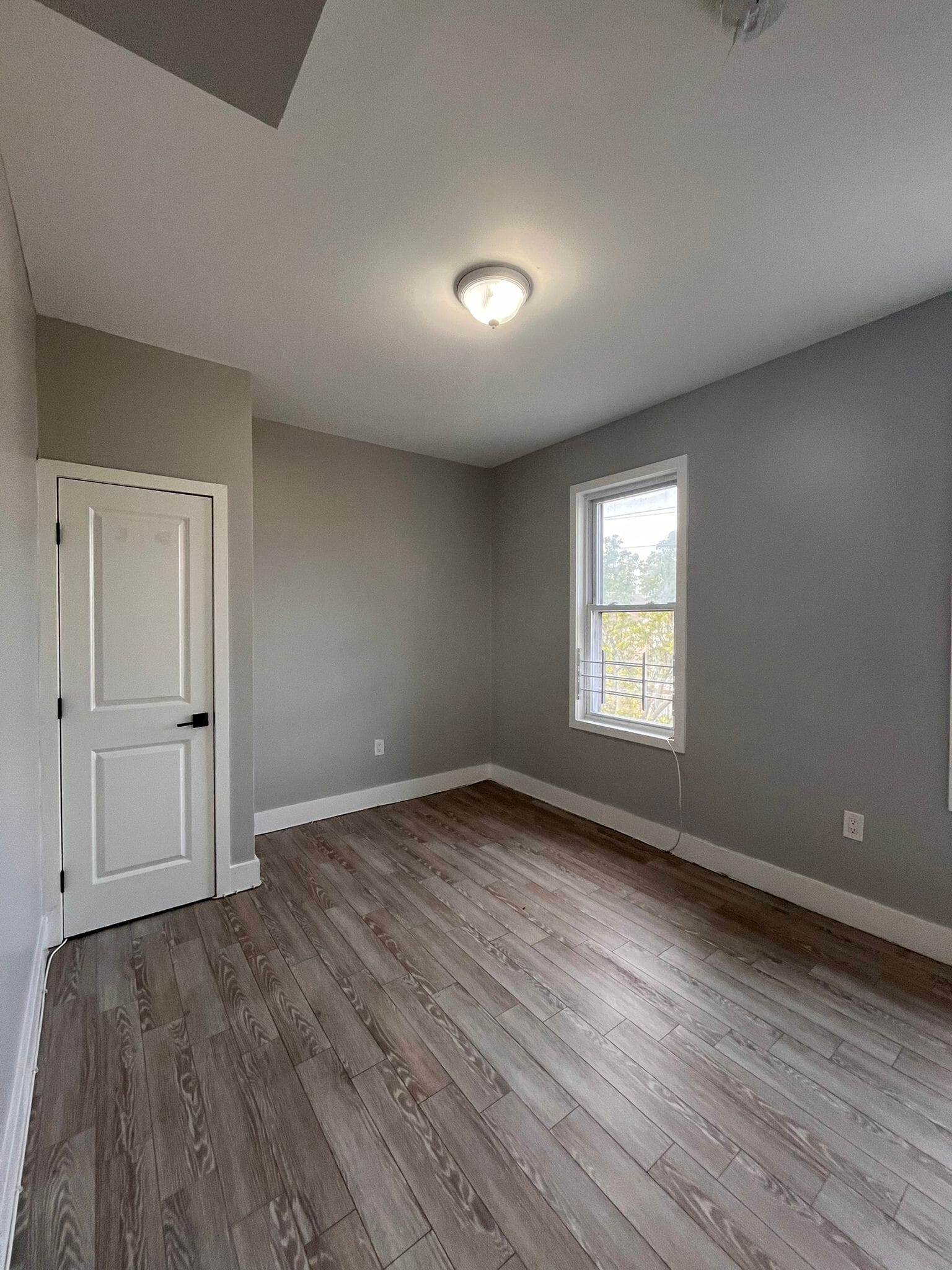 Building Photo - 88 Wallis Ave