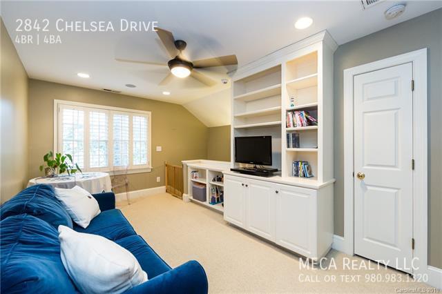 Building Photo - 2842 Chelsea Dr