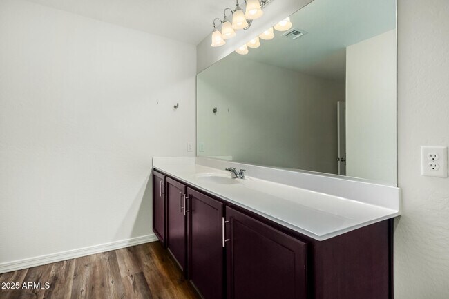 Building Photo - 331 W Mammoth Cave Dr