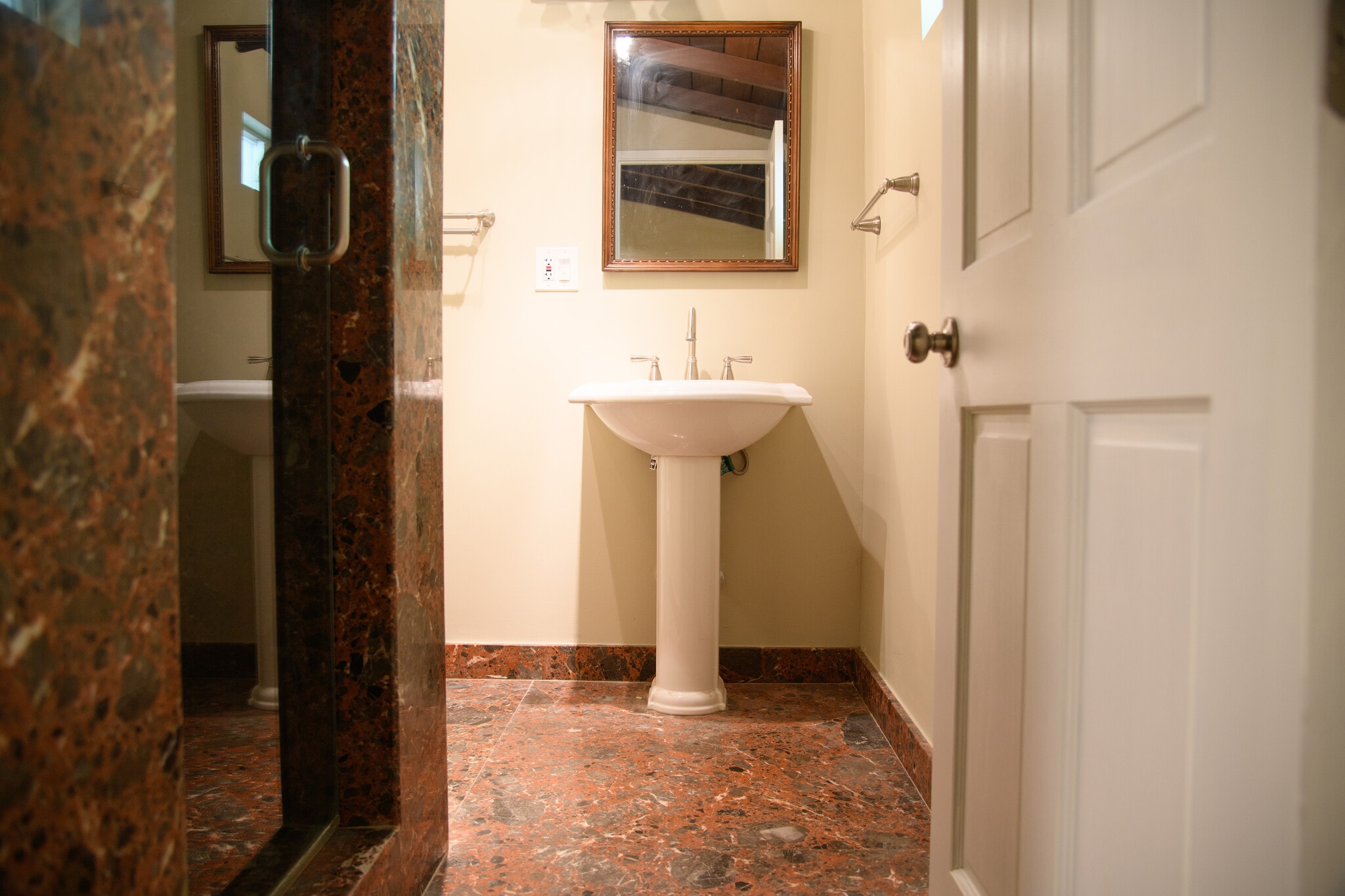 Master Bath - 10809 Huston St