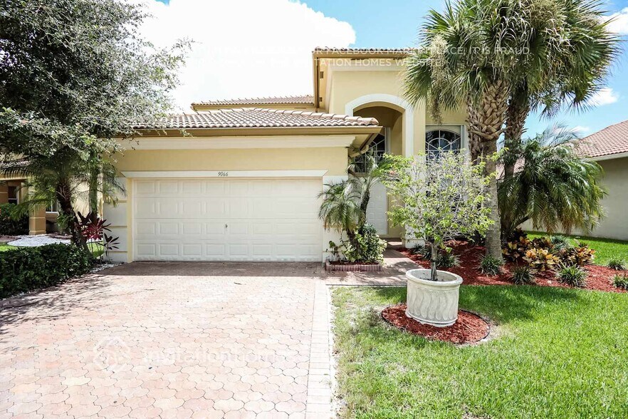 Primary Photo - 9066 Silver Glen Way