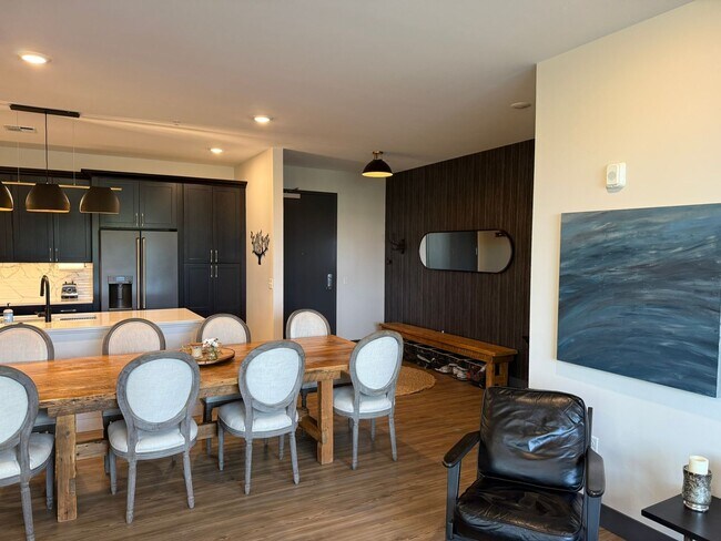 Building Photo - 100 Quartz Knl