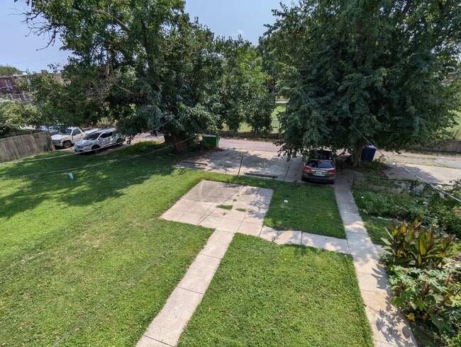 Building Photo - 2152-2154 Geyer