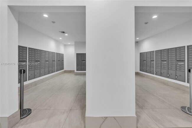 Building Photo - 250 174th St