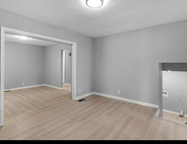 Building Photo - 2970 Armstrong Dr