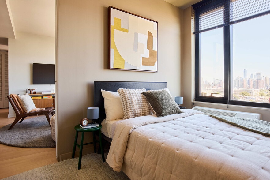 Bedroom - Journal Square Urby