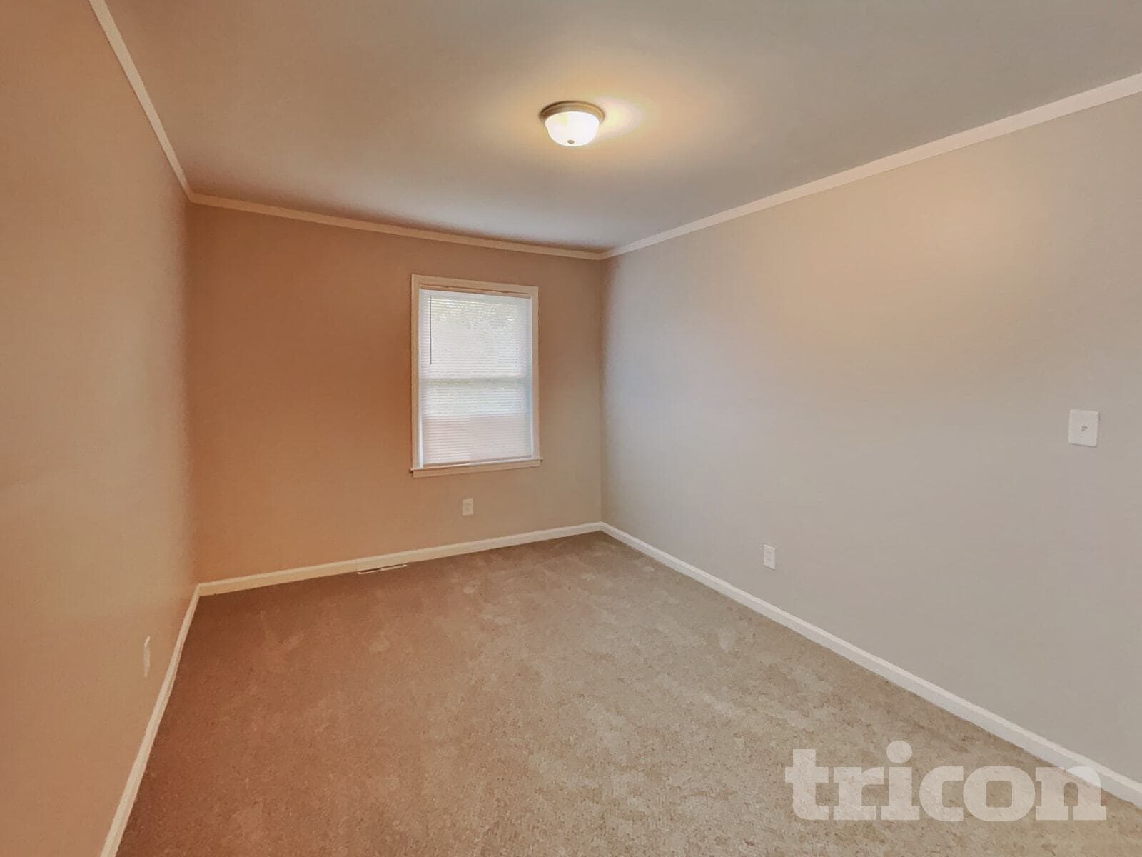 Building Photo - 6304 Clearwater Dr