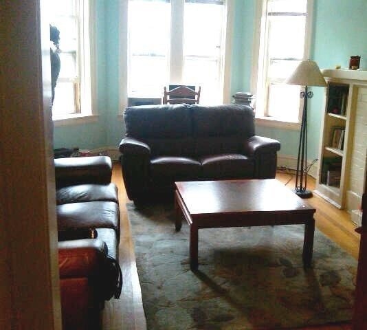 Building Photo - Sunny Lincoln Square