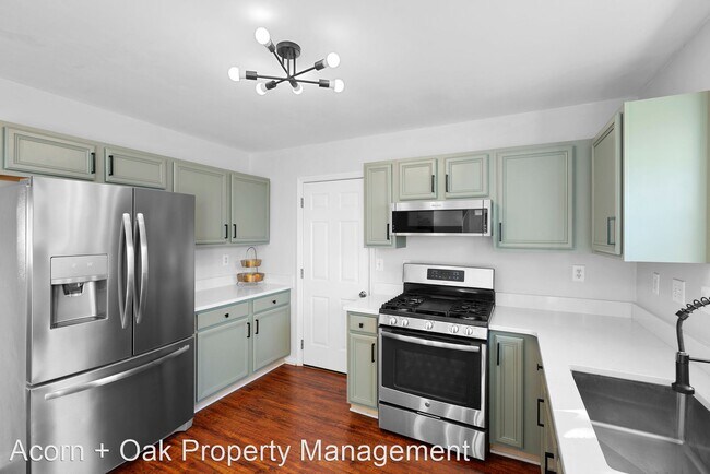 Building Photo - 4 br, 2.5 bath House - 5 Beech Slope Way