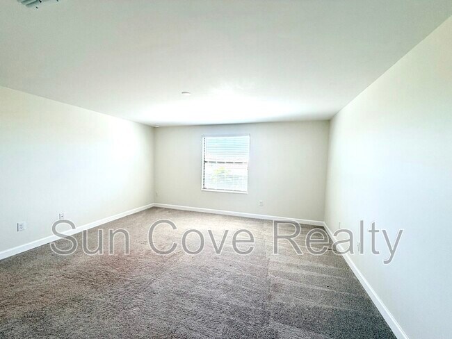 Building Photo - 5242 Coral Reef Wy