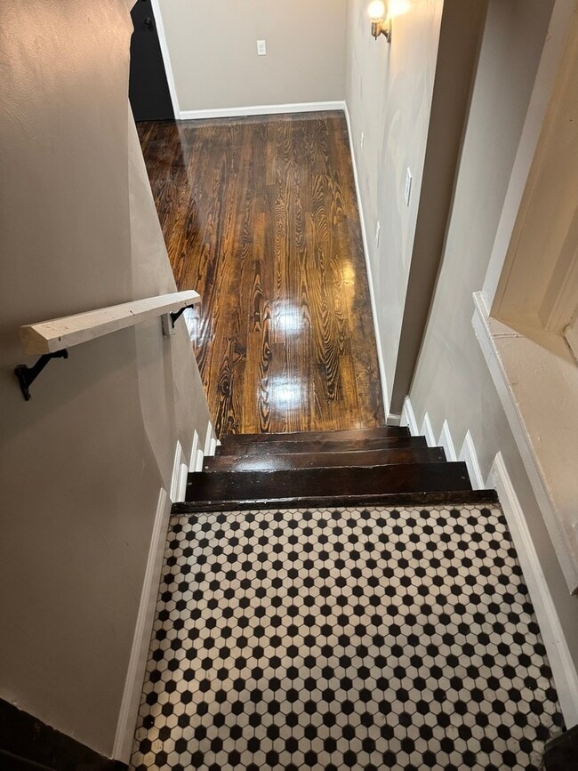 Building Photo - 6840 S Champlain Ave