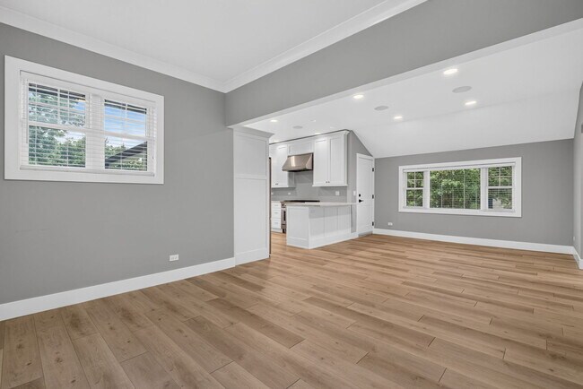 Building Photo - 240 S Brainard Ave
