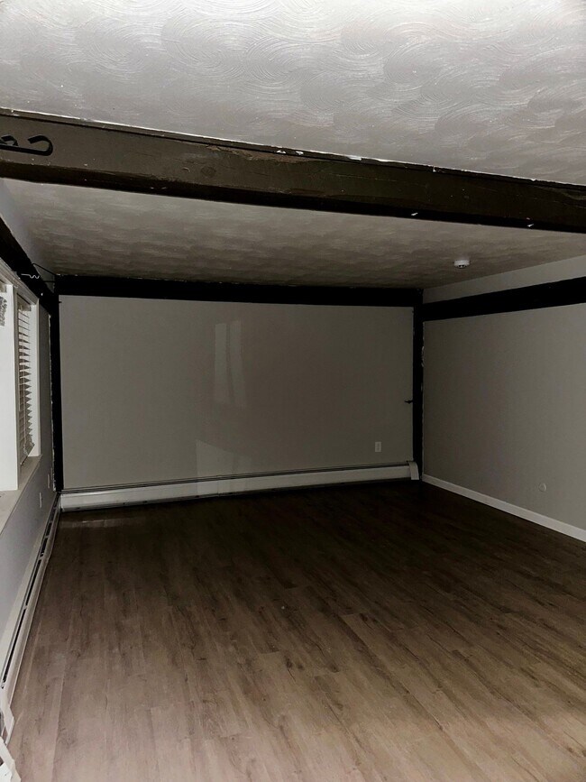 Building Photo - 54 Old Concord Turnpike