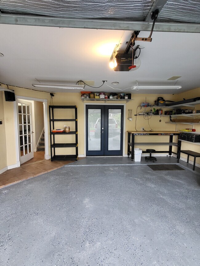 2 Car Garage - 888 Davis Rd