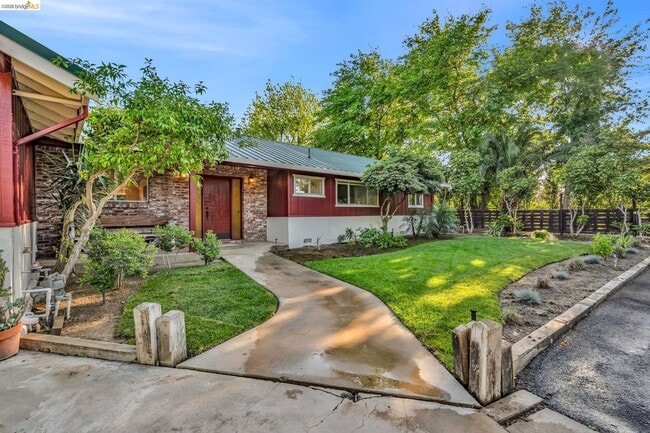 Building Photo - 3300 Concord Ave