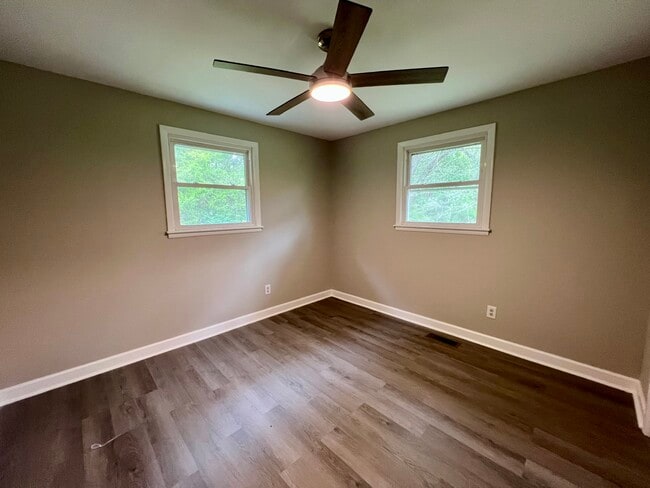 Building Photo - 157 Quail Dr