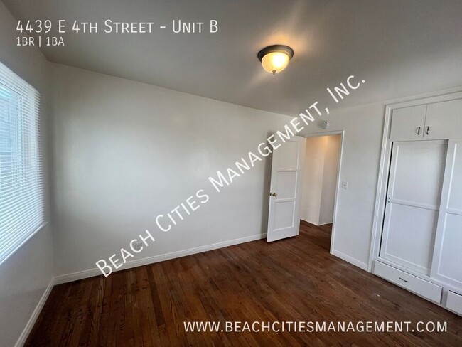 Building Photo - Cute One Bedroom Blocks Away from Beach an...