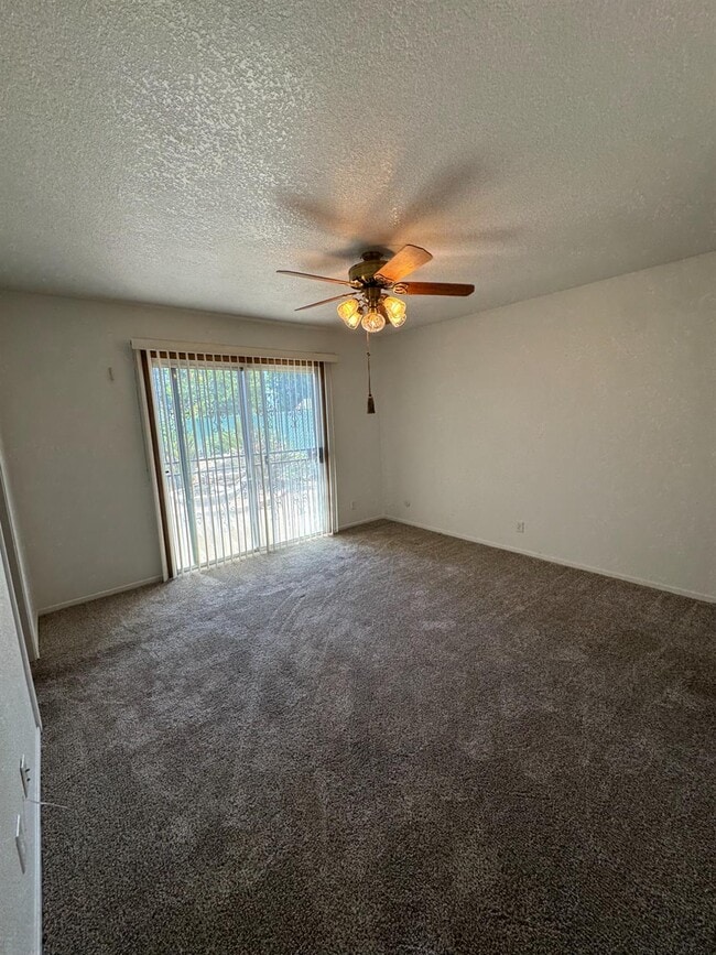 Building Photo - 4503 E Byrd Ave