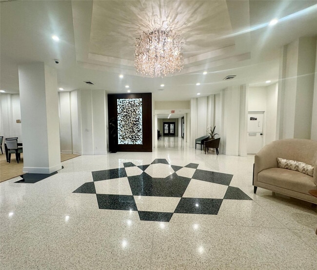 Building Photo - 2000 S Ocean Blvd