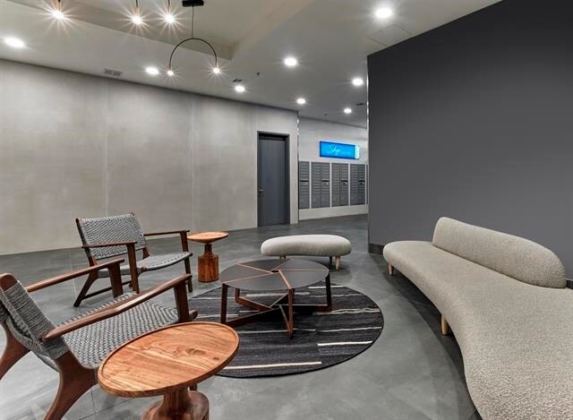 Building Photo - 260 AVENUE E