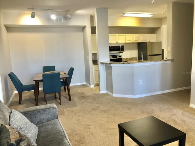 Building Photo - 5542 Metrowest Blvd