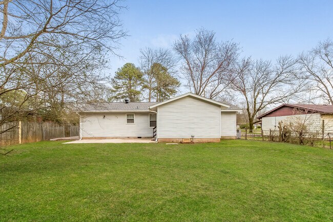 Building Photo - Beautiful Ranch Style Home!
