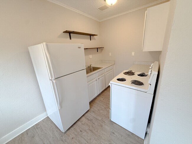 Building Photo - $850 Lofts In Kansas City!