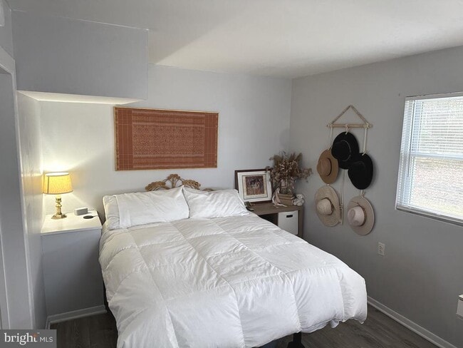 Building Photo - 7703 Dover Rd