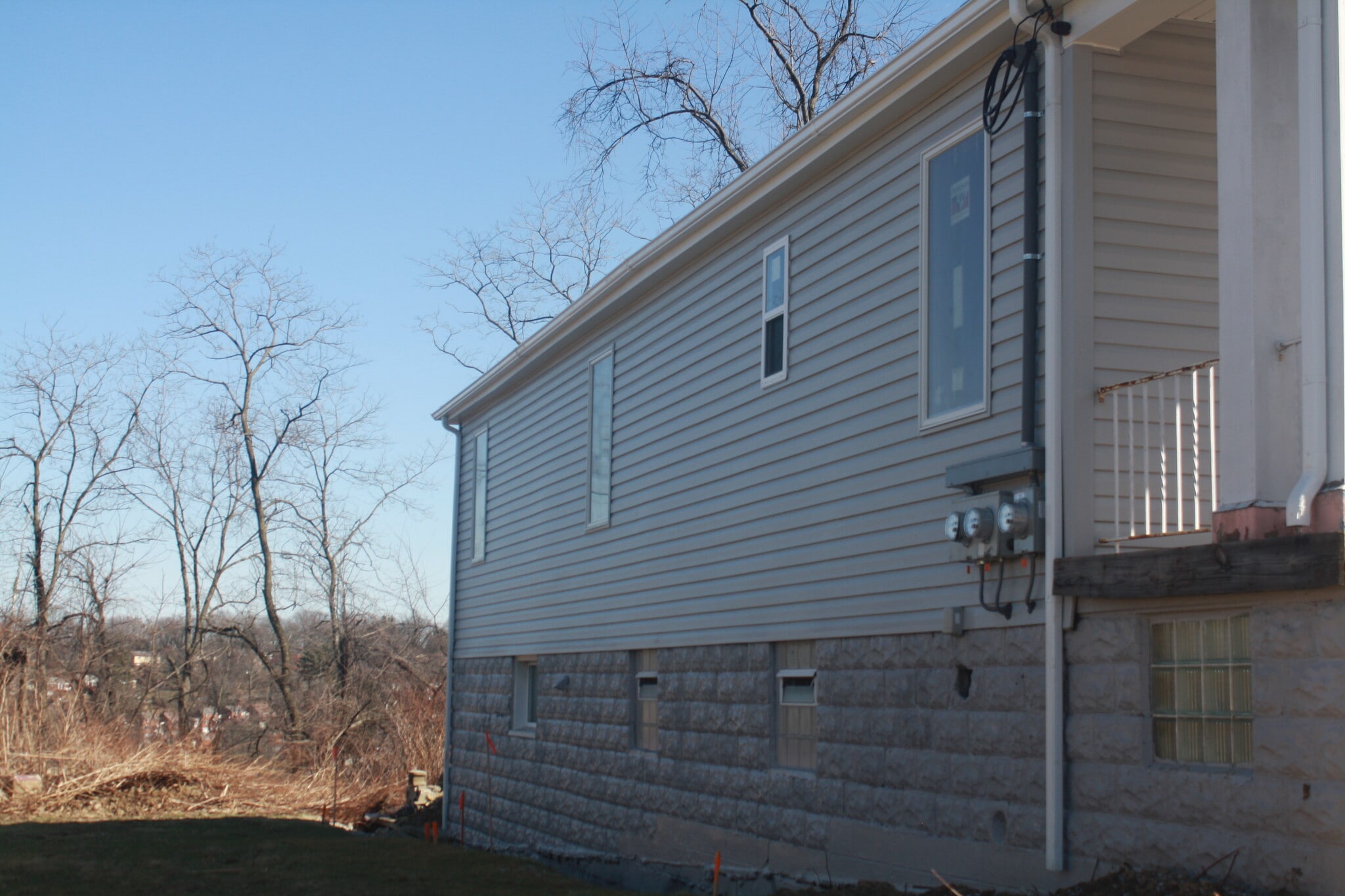 Left side - 7918 Lloyd Ave