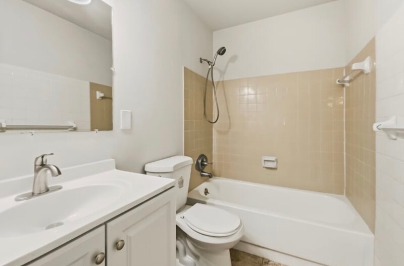 Building Photo - 48 Deltona Blvd