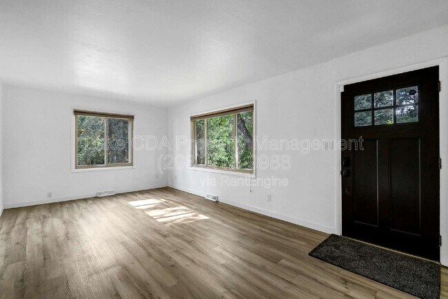 Building Photo - 506 15th St