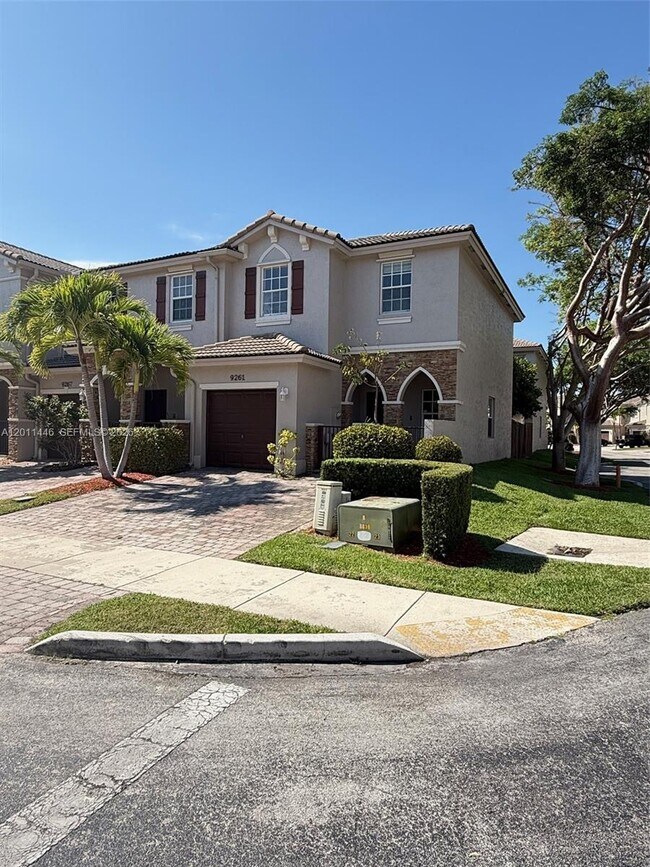 Building Photo - 9261 SW 220th Terrace