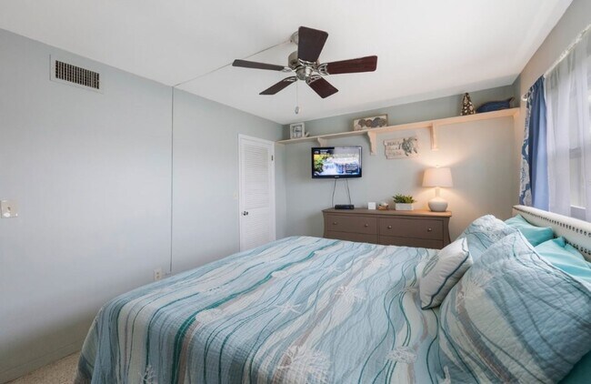 Building Photo - Beachside Living! Fully Furnished 1BR Condo – Move-In Ready | St. Pete Beach