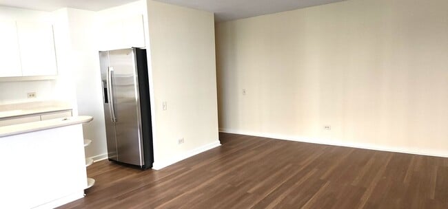 Building Photo - Newly renovated, conveniently located Discovery Bay Gem