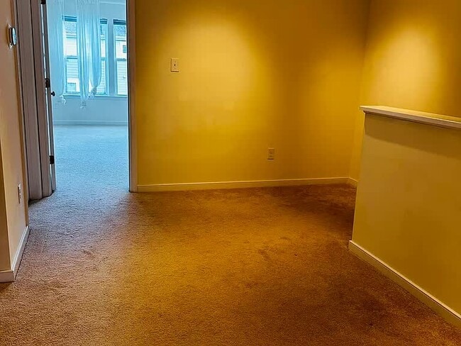 Building Photo - 5604 Benoni Ct