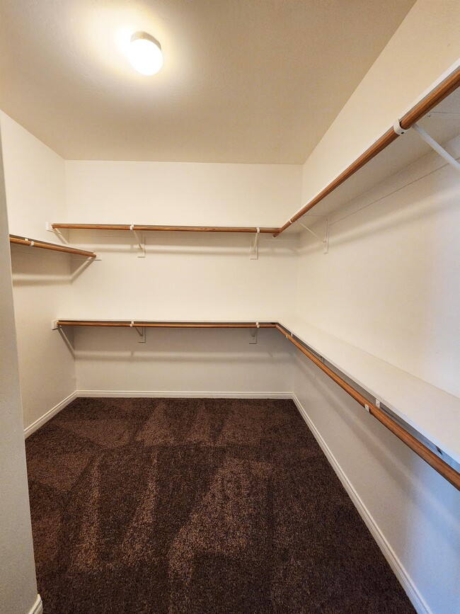 Building Photo - 5104 Villa Bella Ln