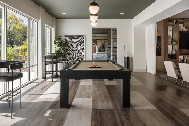 Building Photo - 2110 Birkhall St