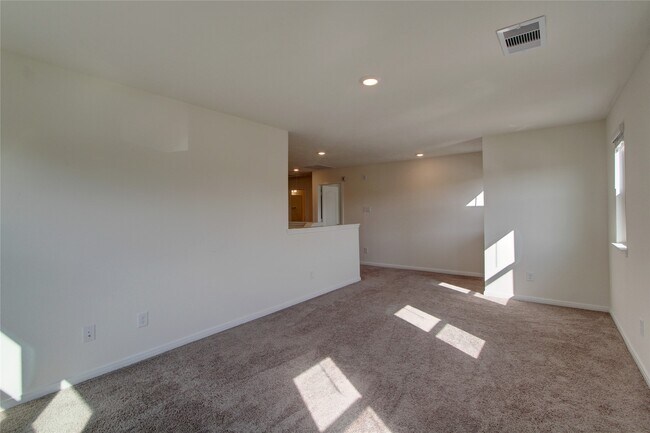 Building Photo - 4006 Shady Palmetto Dr