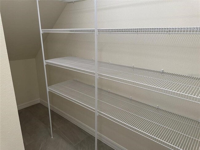 Building Photo - 4561 Small Creek Rd