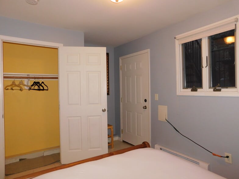 Building Photo - 1113 Bloomfield St