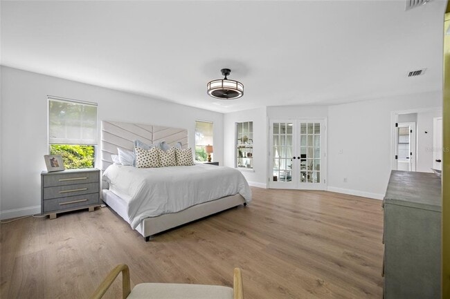 Building Photo - 2808 Southpointe Ln