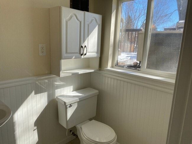 Building Photo - Great corner lot home backing up to open s...