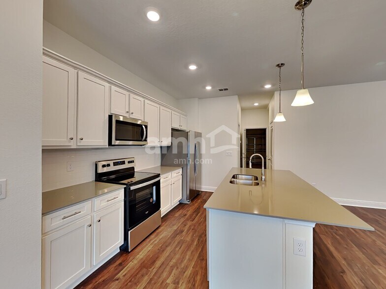 Building Photo - 2720 Ponds Trl