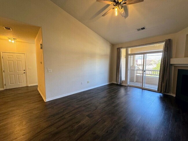 Building Photo - 9557 W San Juan Cir