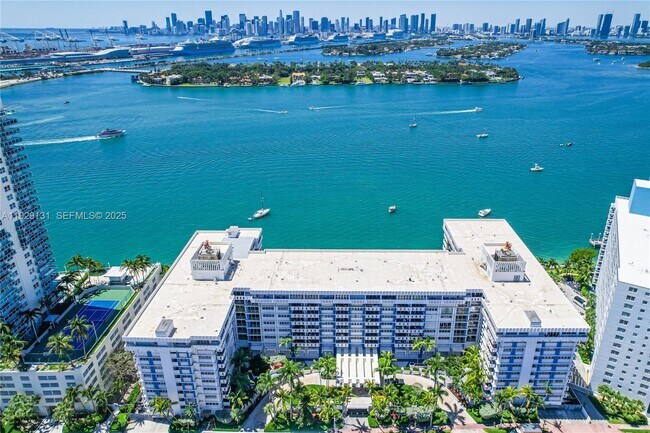 Building Photo - 800 West Ave