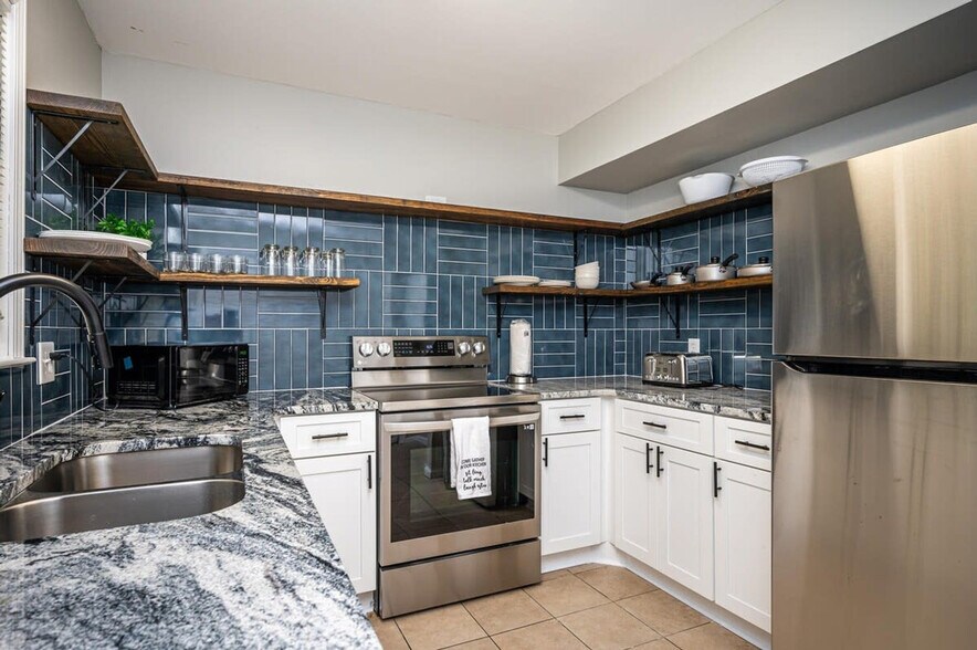 Building Photo - 1263 Sweet Pine Dr